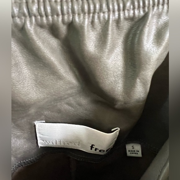 Wilfred Free Daria pant- Vegan Leather Olive Grey EUC- Small - Picture 5 of 6